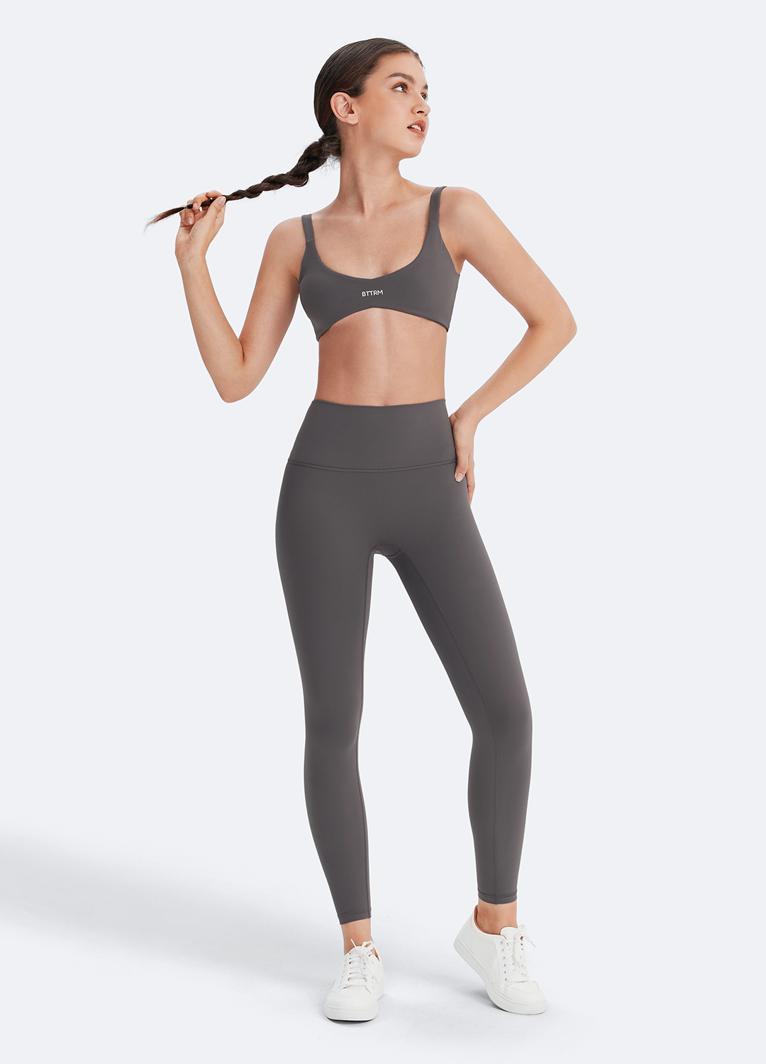 Form-Fitting Sports Bra - Image 6