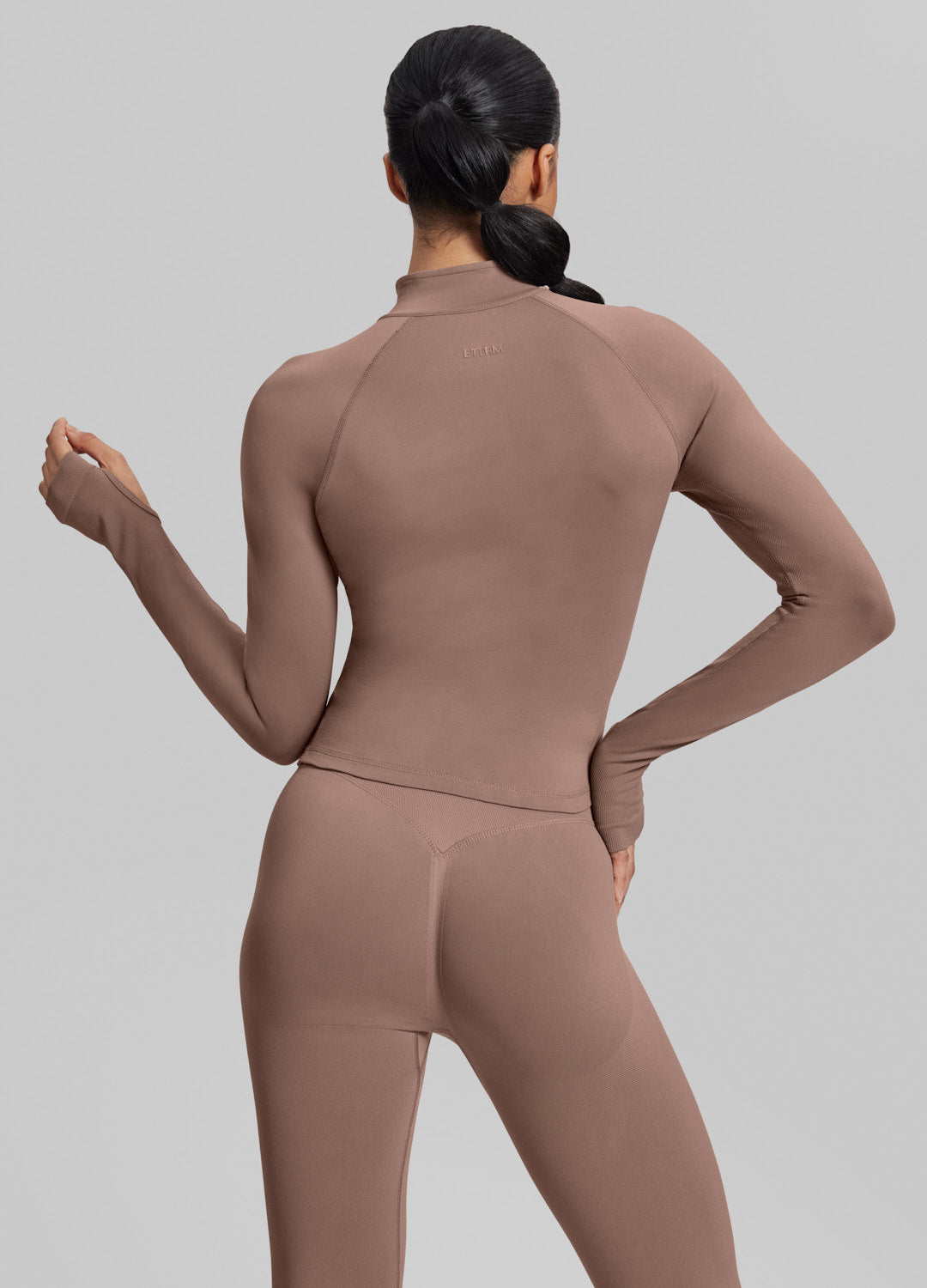 Ultrasculpt Longline Form-Fitting Seamless Thumb Hole Twill Knit Half-Zip Top - Image 3