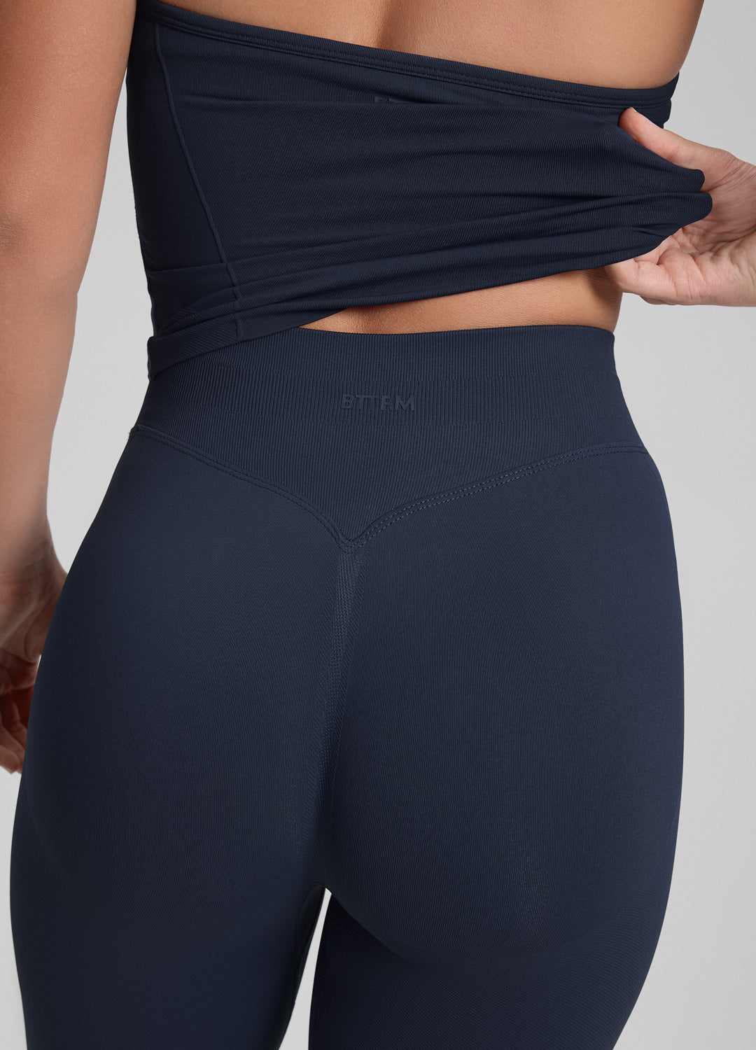 Ultrasculpt High Waisted Butt Lifting Tummy Control Shaping Training Leggings - Image 4