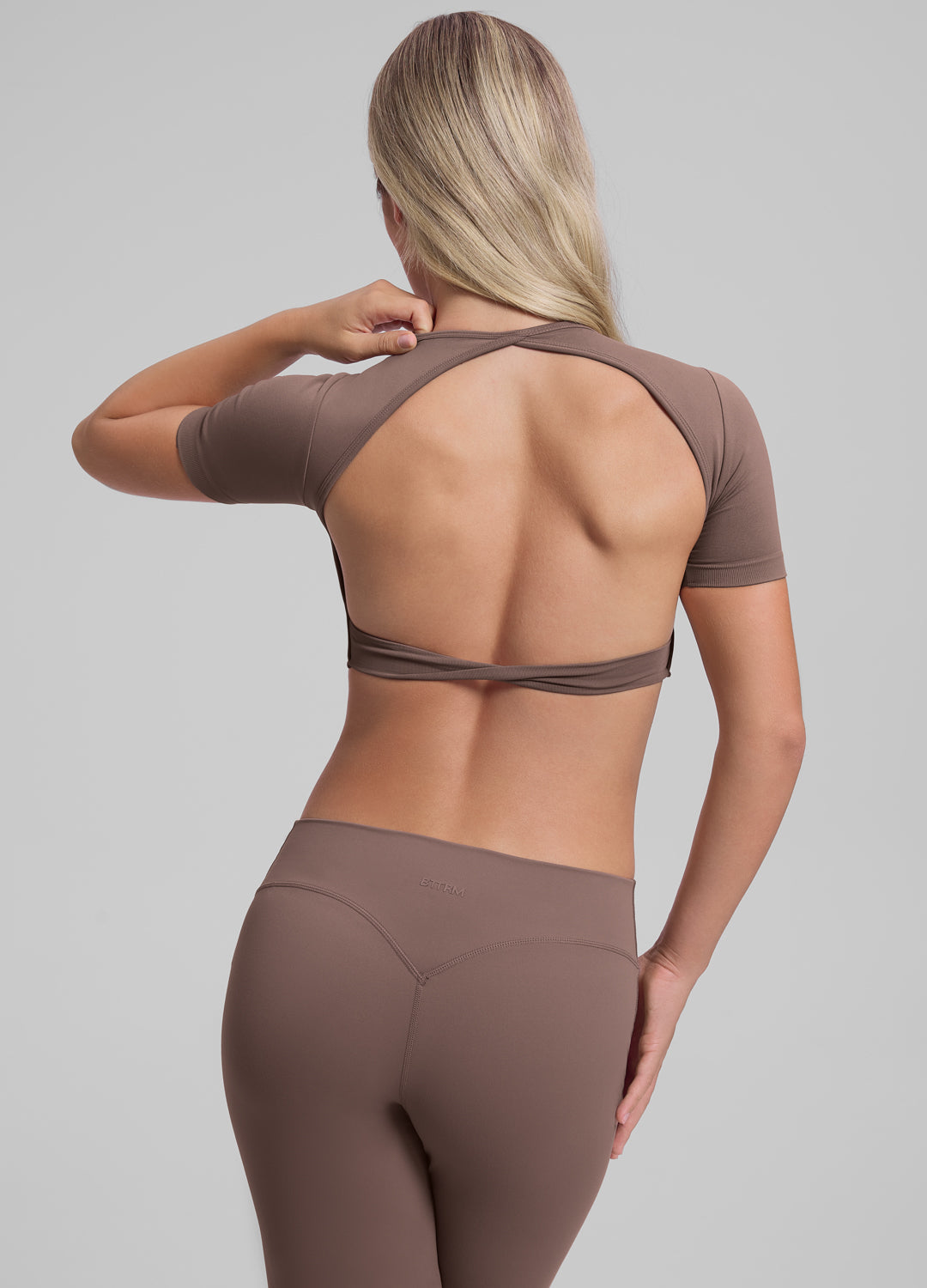 Ultrasculpt Crew Neckline Backless Removable Bra Cups Seamless Crop Top - Image 4