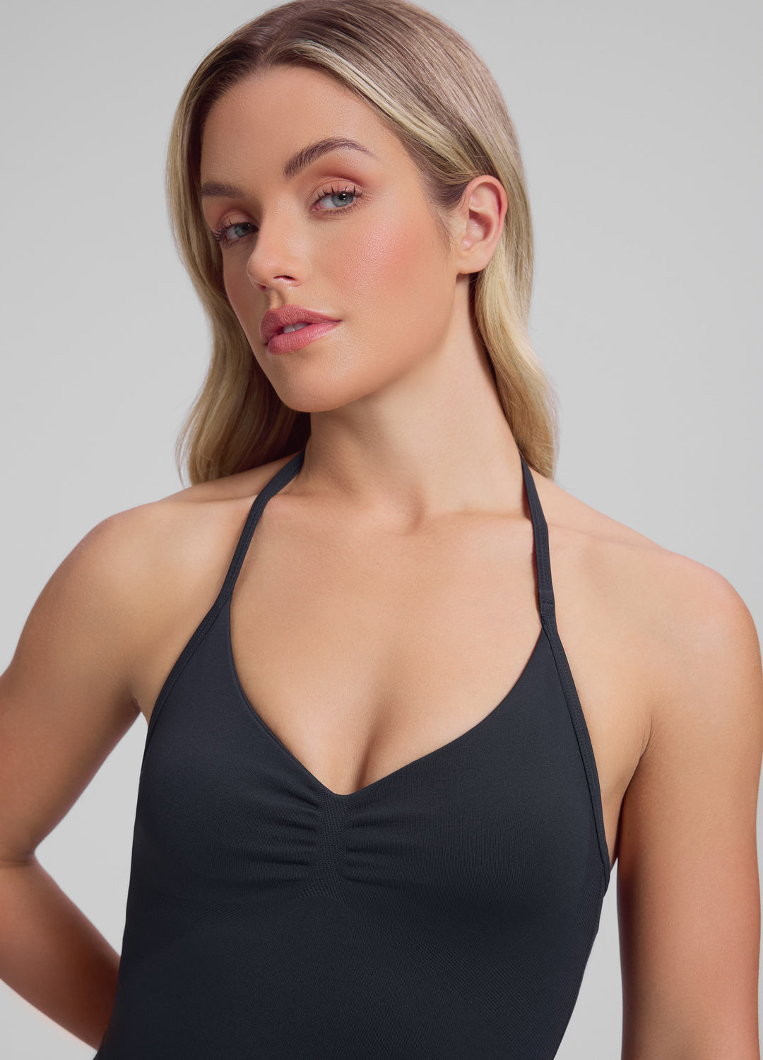 Ultrasculpt Longline Halterneck Form-Fitting Built-in Bra Twill Knit Tank Top - Image 4