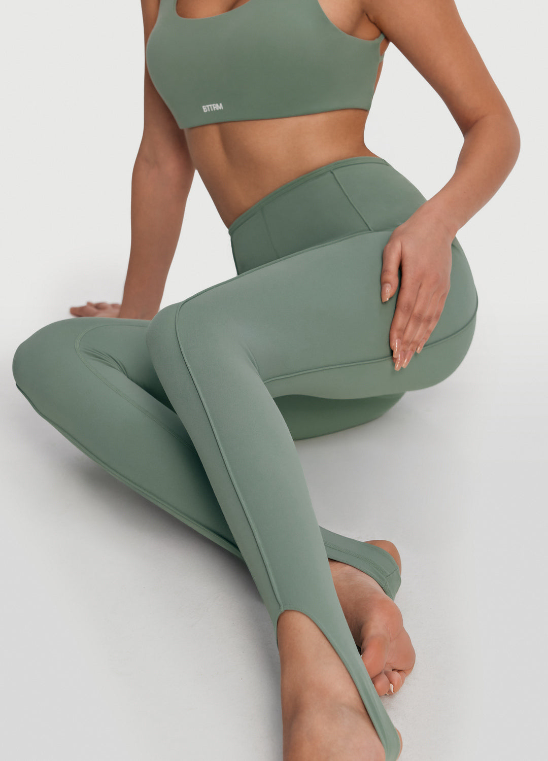 High-Rise Stirrup Leggings - Image 4
