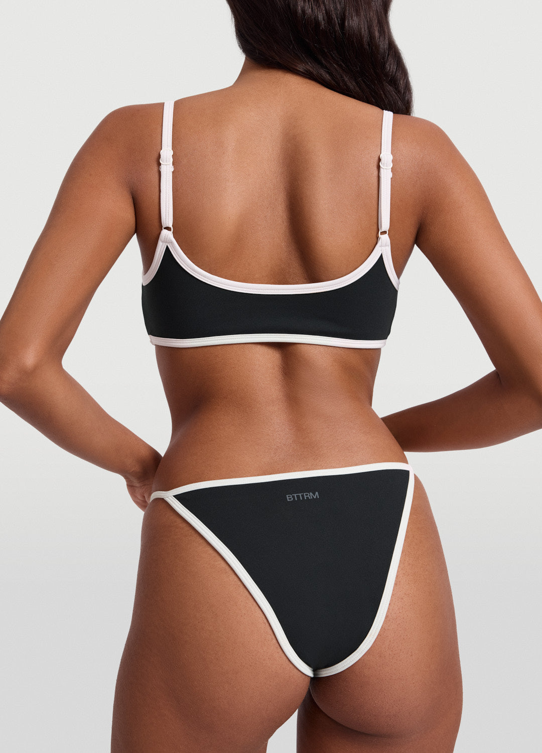 Low Waist V-Cut Briefs - Image 4