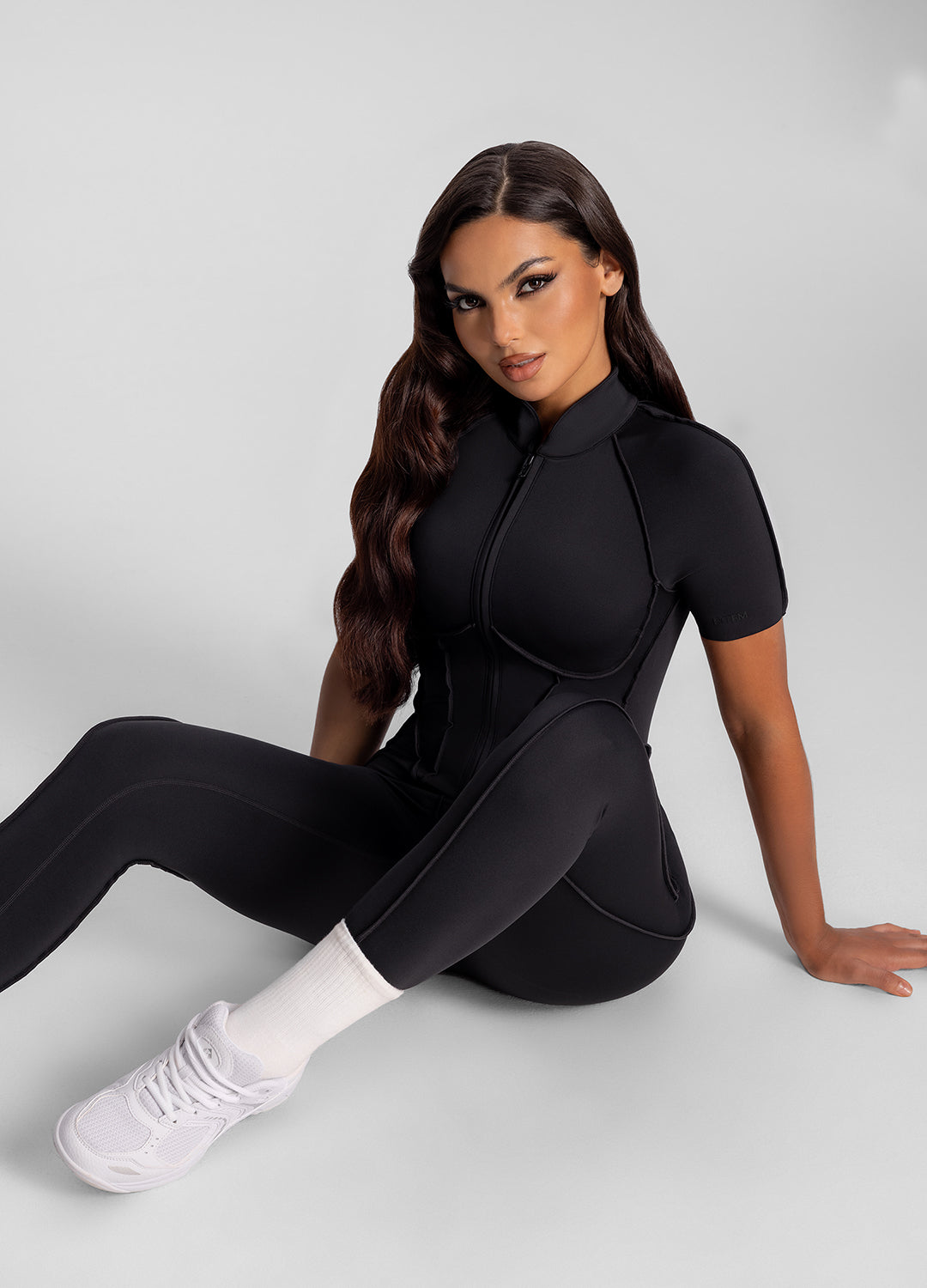 Short Sleeve Closed-Back Catsuit - Image 6
