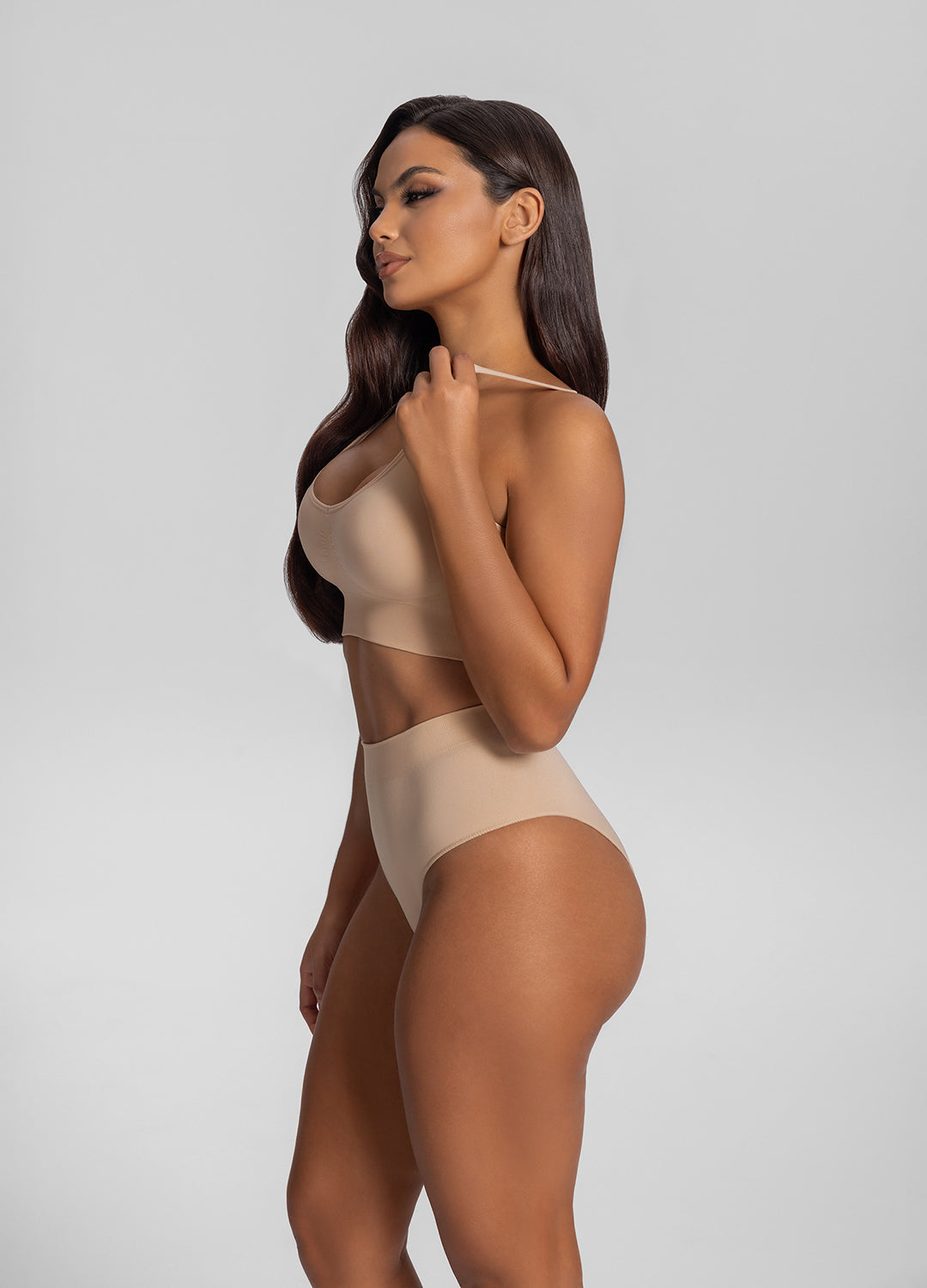 Seamless Mid-Rise Tummy-Control Butt-Lifting Sculpting Briefs - Image 2
